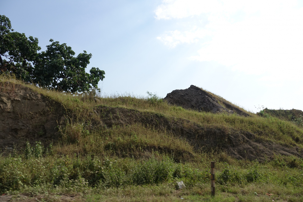 A Comprehensive Guide to Clearing Sloped and Narrow Land to Development